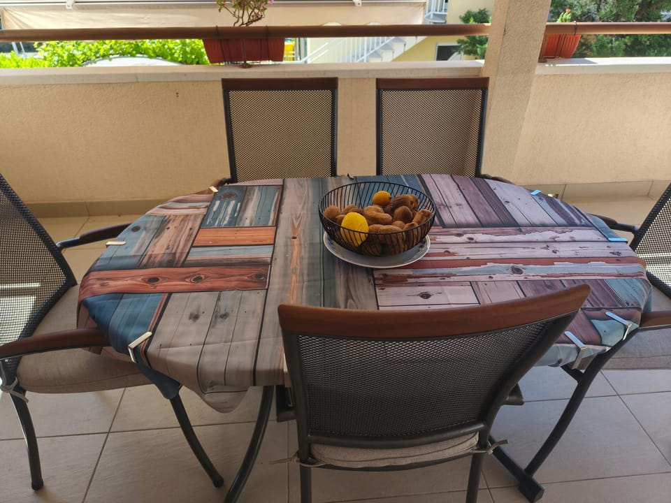 Apartment Švrćo Apartment in Šibenik-Knin County, Croatia