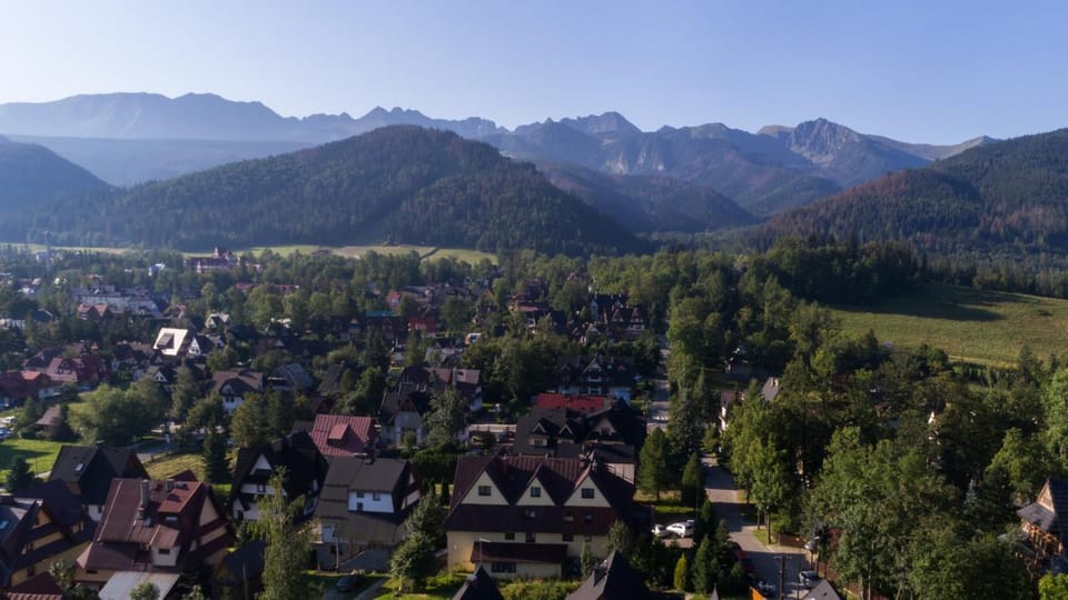 Property building, Nearby landmark, Spring, Natural landscape, Bird's eye view, Mountain view