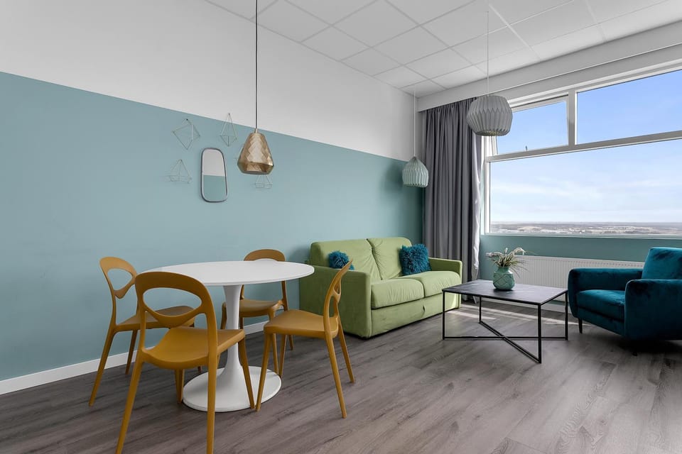 Natural landscape, View (from property/room), Balcony/Terrace, Living room, Seating area, Dining area, Sea view