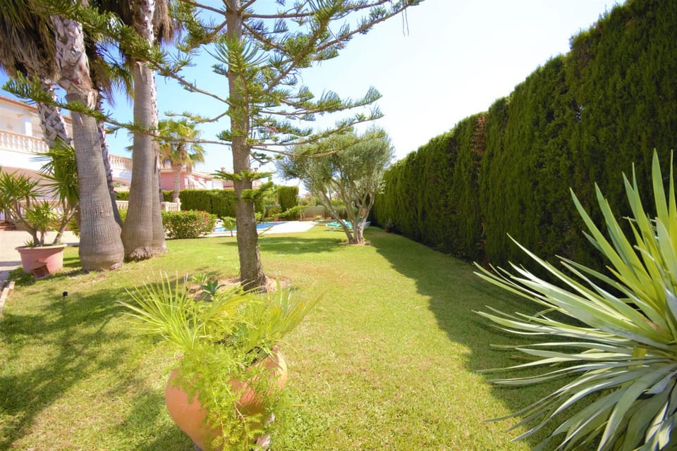 Property building, Garden