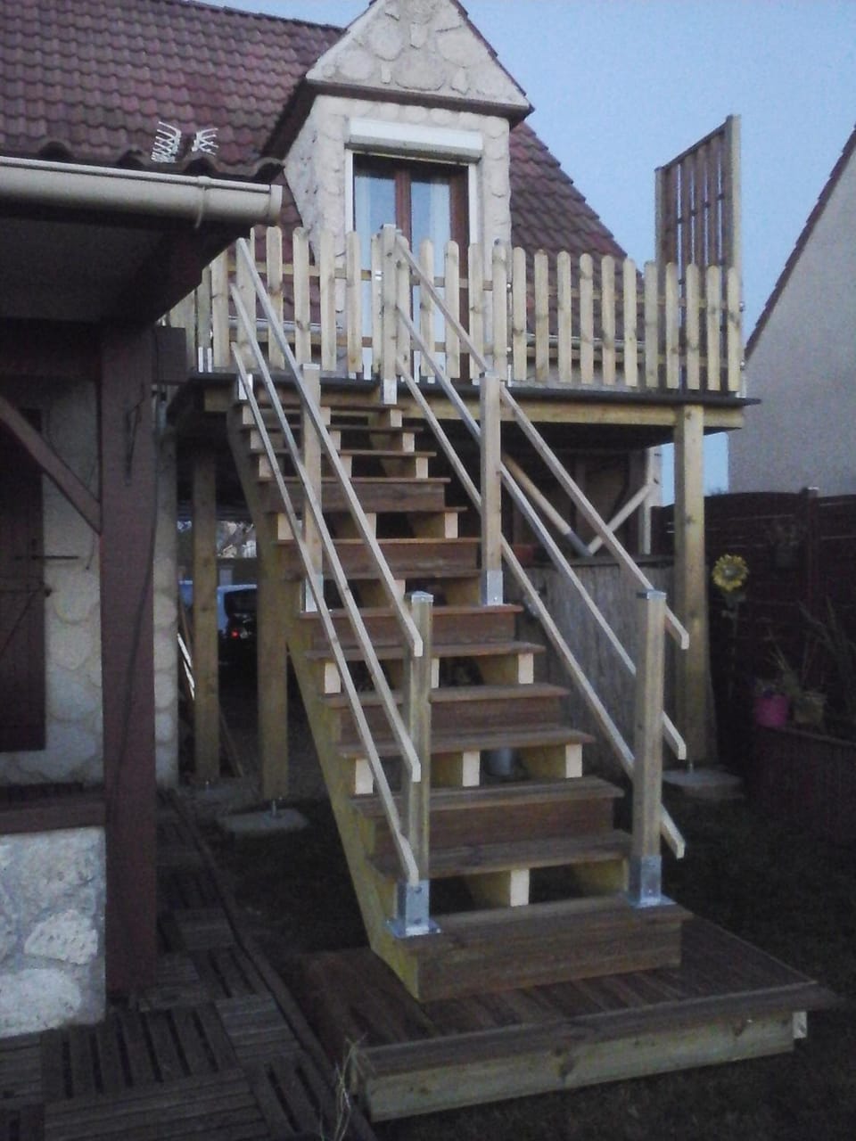 Facade/entrance, Balcony/Terrace