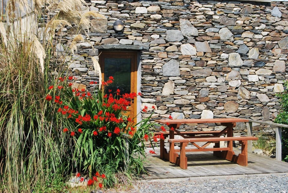 Patio, Garden view
