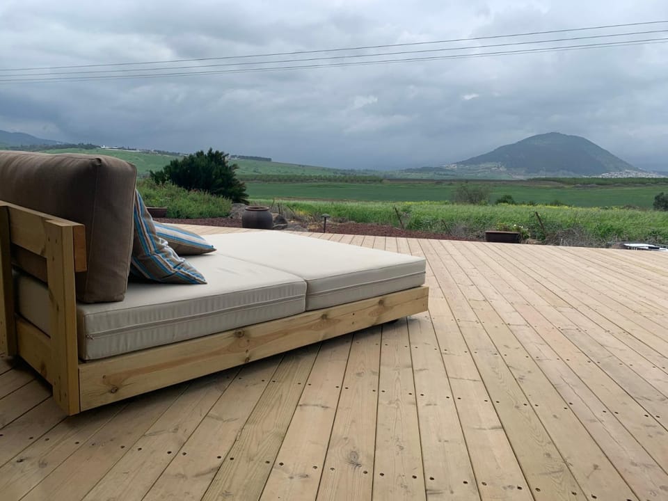 Balcony/Terrace, Mountain view
