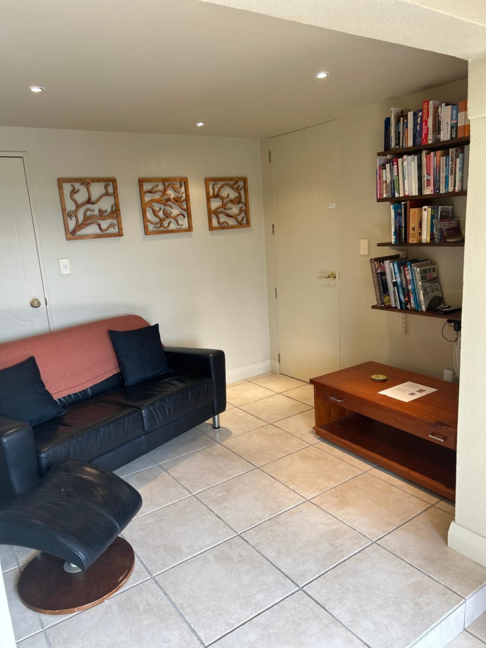 Library, Seating area