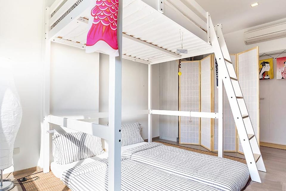 bunk bed