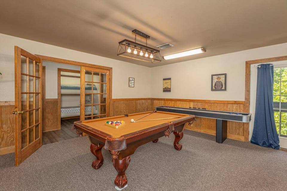 Red Maple Lodge Cabin Cabin in Pigeon Forge