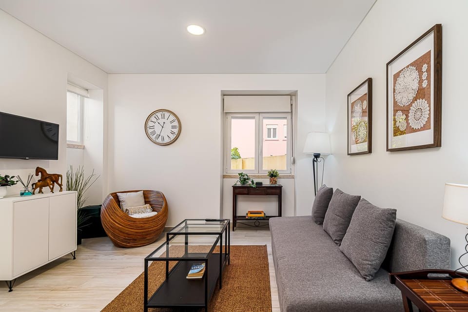 Communal lounge/ TV room, Living room, Seating area