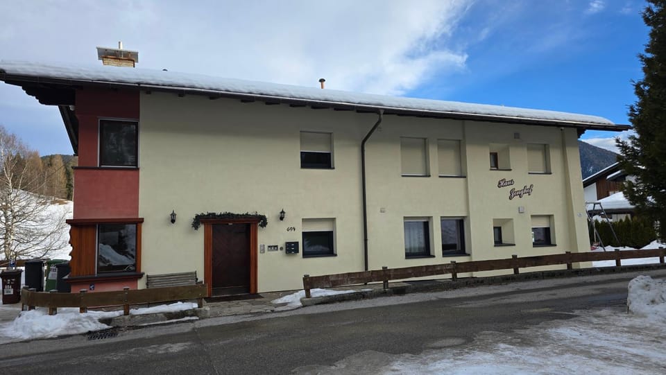 Property building, Day, Winter