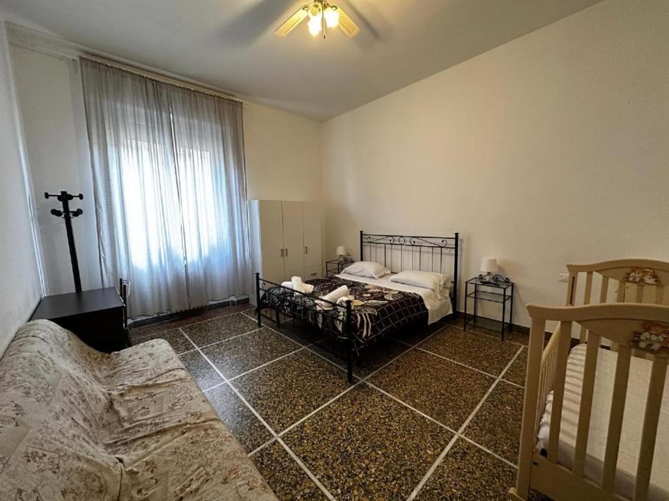 Holiday Pisa Gare Bed and Breakfast in Pisa