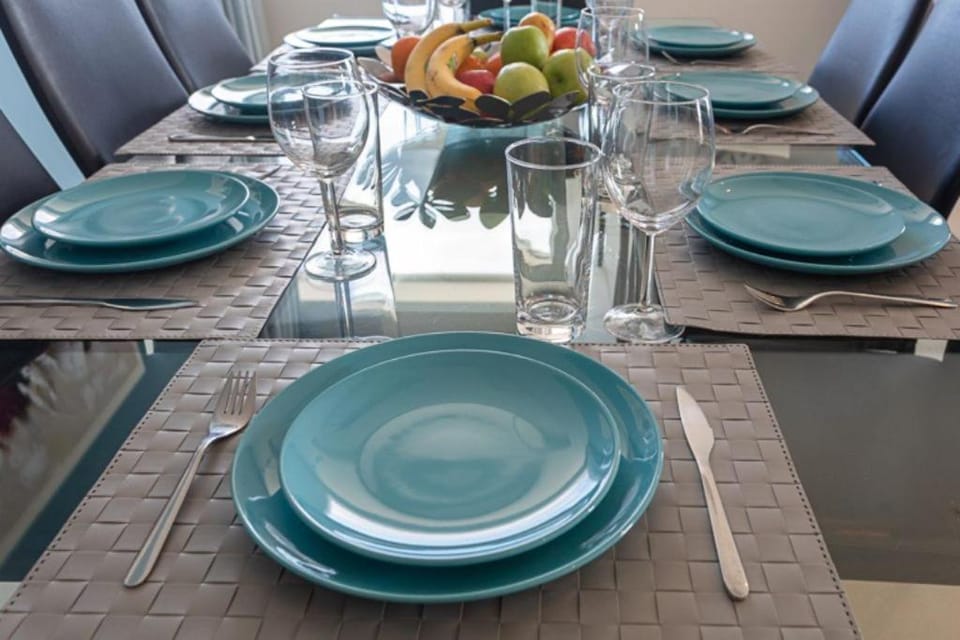 Waters-Edge Complex Apartment in Marsaskala