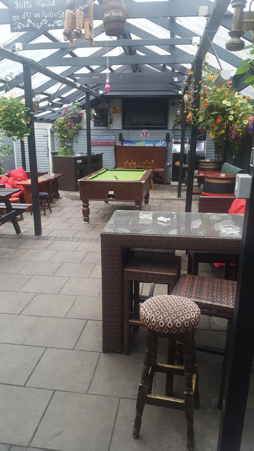 Garden, Entertainment, Alcoholic drinks