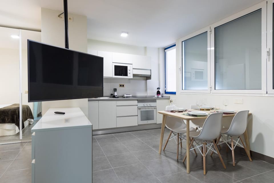 TV and multimedia, Kitchen or kitchenette, Dining area