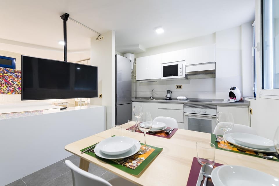 TV and multimedia, Kitchen or kitchenette, Dining area