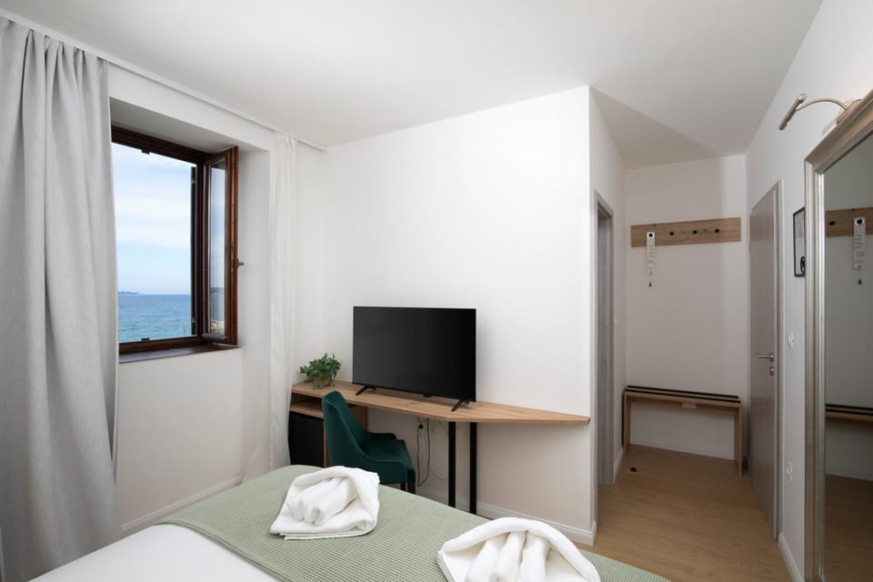 TV and multimedia, View (from property/room), internet, towels