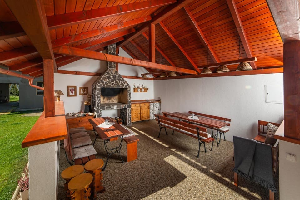 BBQ facilities, Seating area
