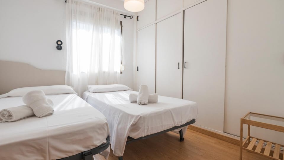 Bedroom, wardrobe
