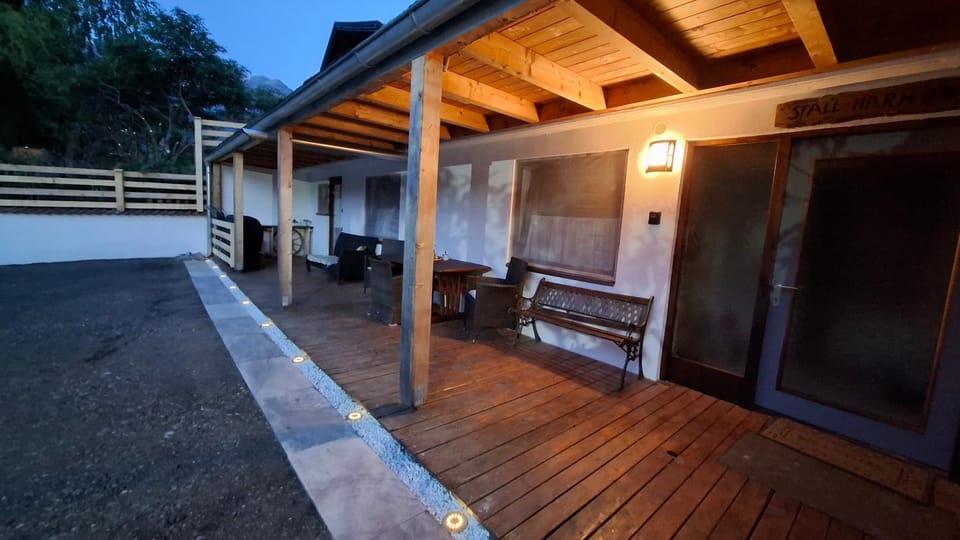 Property building, Balcony/Terrace