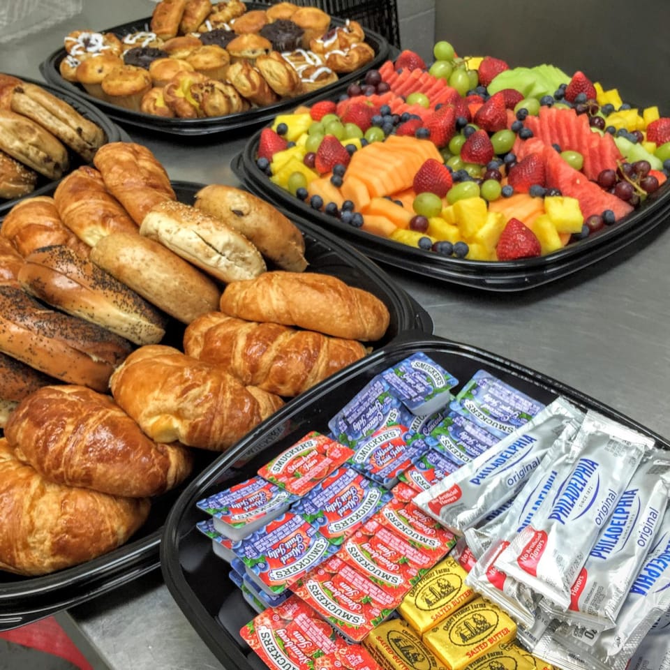 Continental breakfast, Buffet breakfast