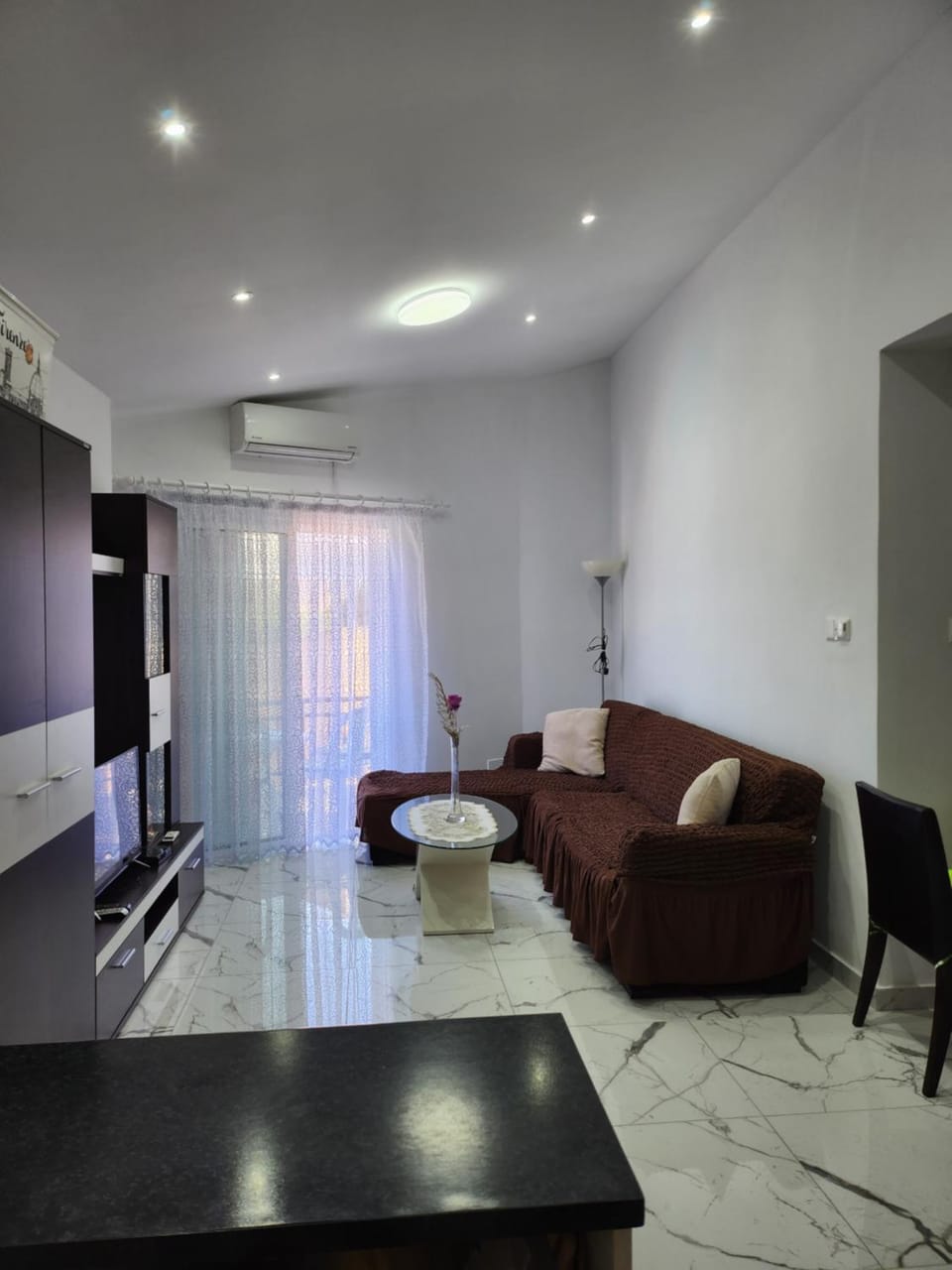Living room, Seating area, air conditioner
