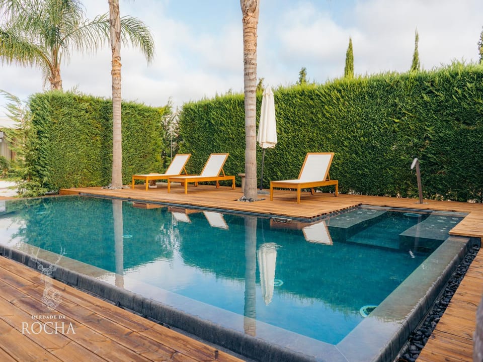 Pool view, Swimming pool, sunbed