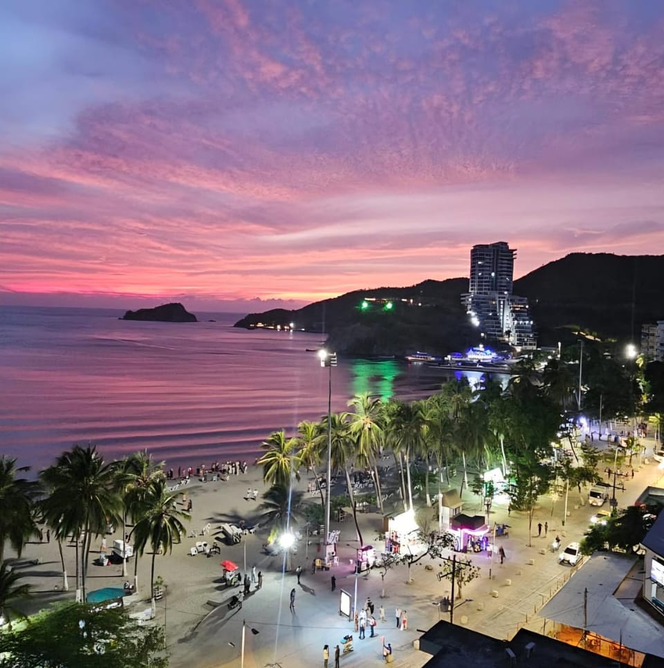 Night, Natural landscape, Bird's eye view, View (from property/room), Beach, Mountain view, Sea view, Sea view, Street view, Sunrise, Sunset