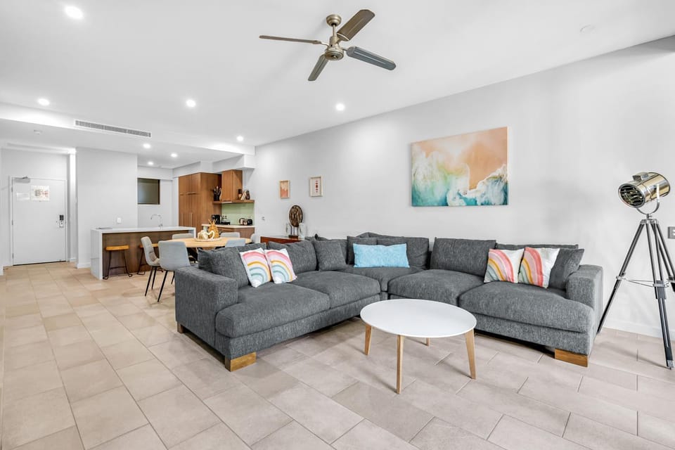 Elysium Private Accommodation at Triton by the Sea Apartment in Palm Cove