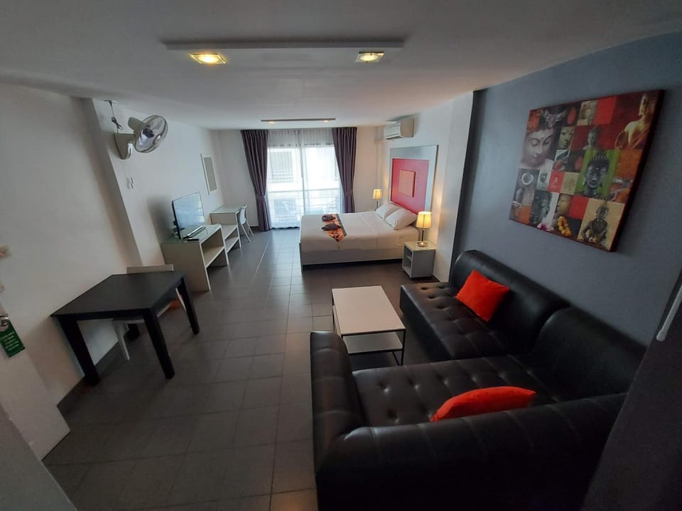 Photo of the whole room