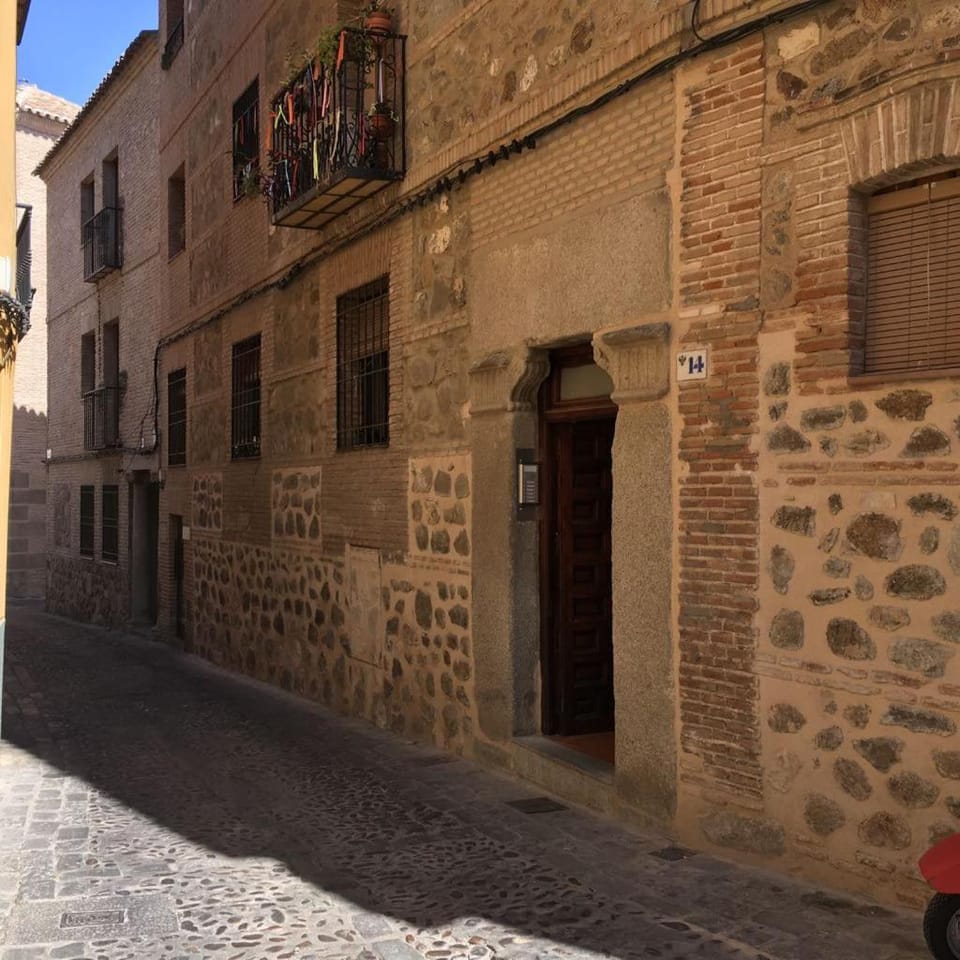Property building, Street view