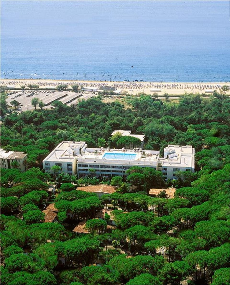Day, Natural landscape, Bird's eye view, Beach, Pool view, Sea view, Swimming pool, Swimming pool