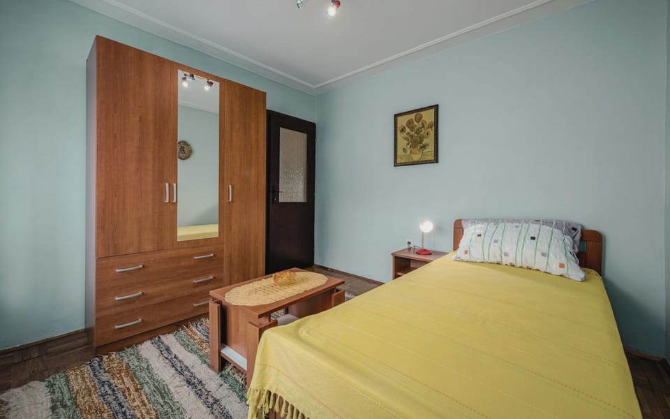 Bed, Bedroom, wardrobe