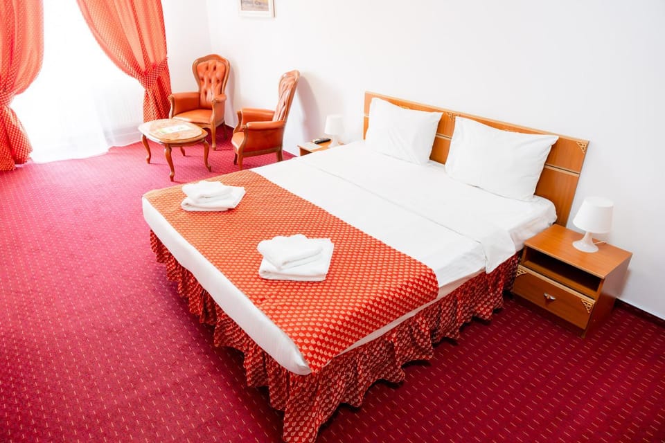 Seating area, Bedroom