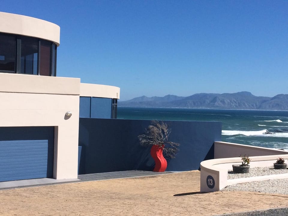 Facade/entrance, Mountain view, Sea view