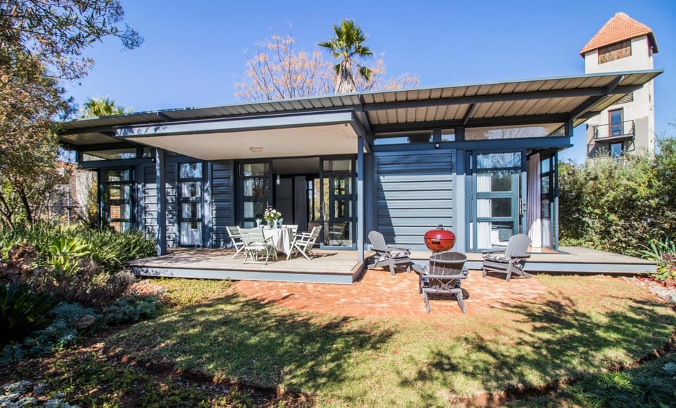Property building, Patio, BBQ facilities, Garden, Balcony/Terrace