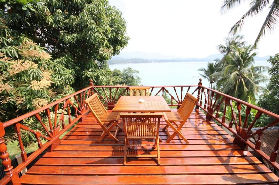 7 Bedroom Seafront Villa Phangan SDV232-By Samui Dream Villas Villa in Ko Pha-ngan Sub-district