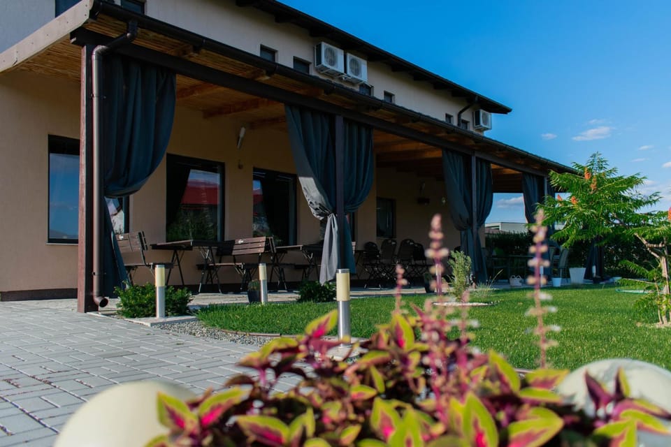 Property building, Balcony/Terrace