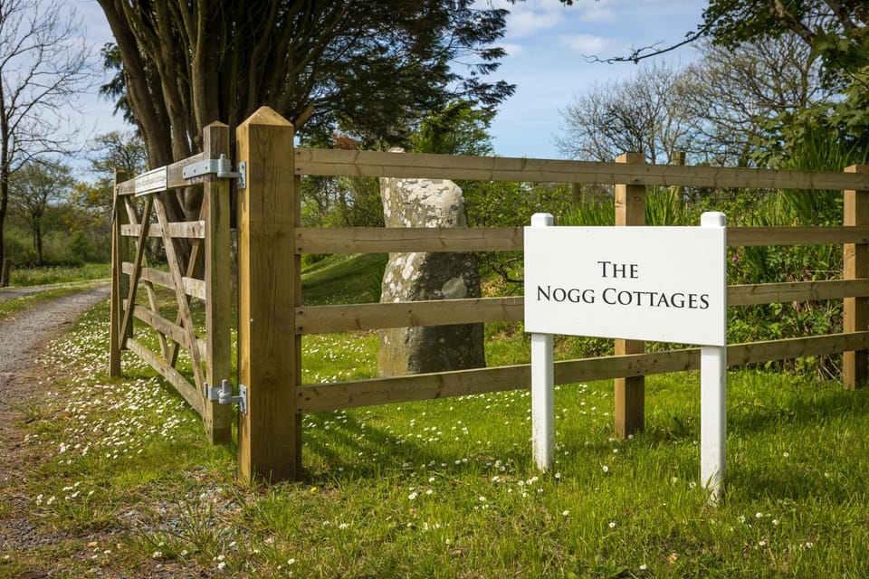 Property logo or sign, Garden