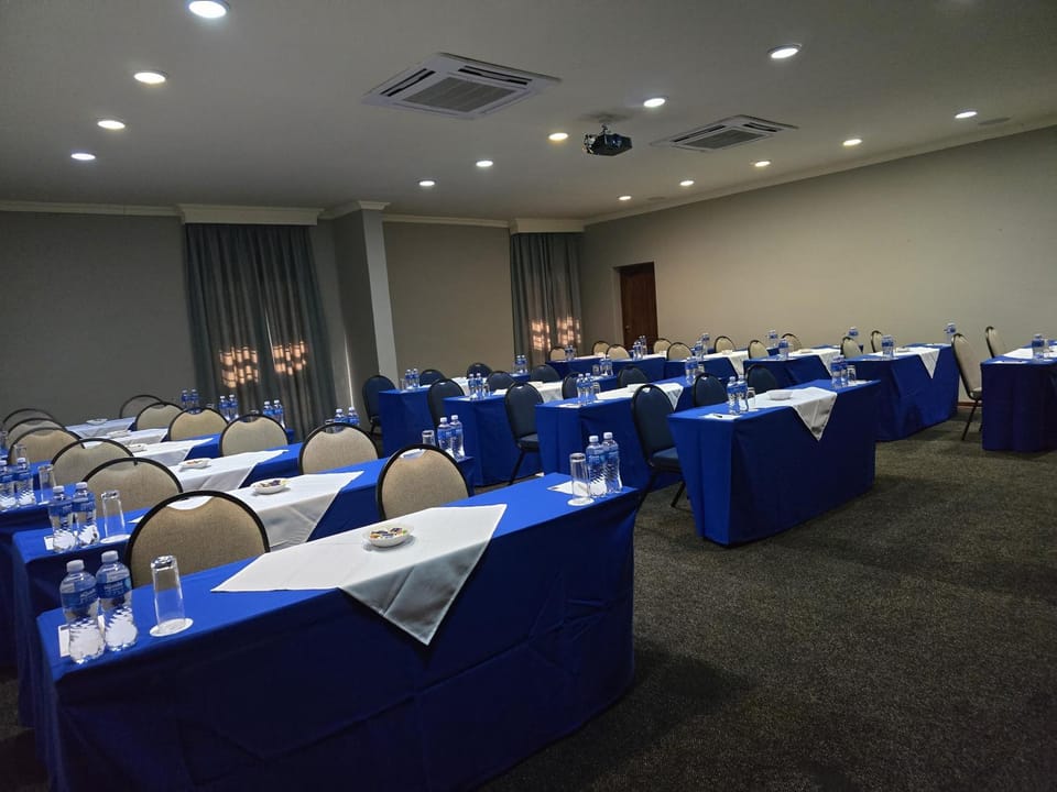 Protea Hotel by Marriott Harrismith Montrose Hotel in South Africa