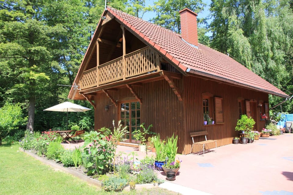 Patio, Facade/entrance, Summer, Balcony/Terrace, On site