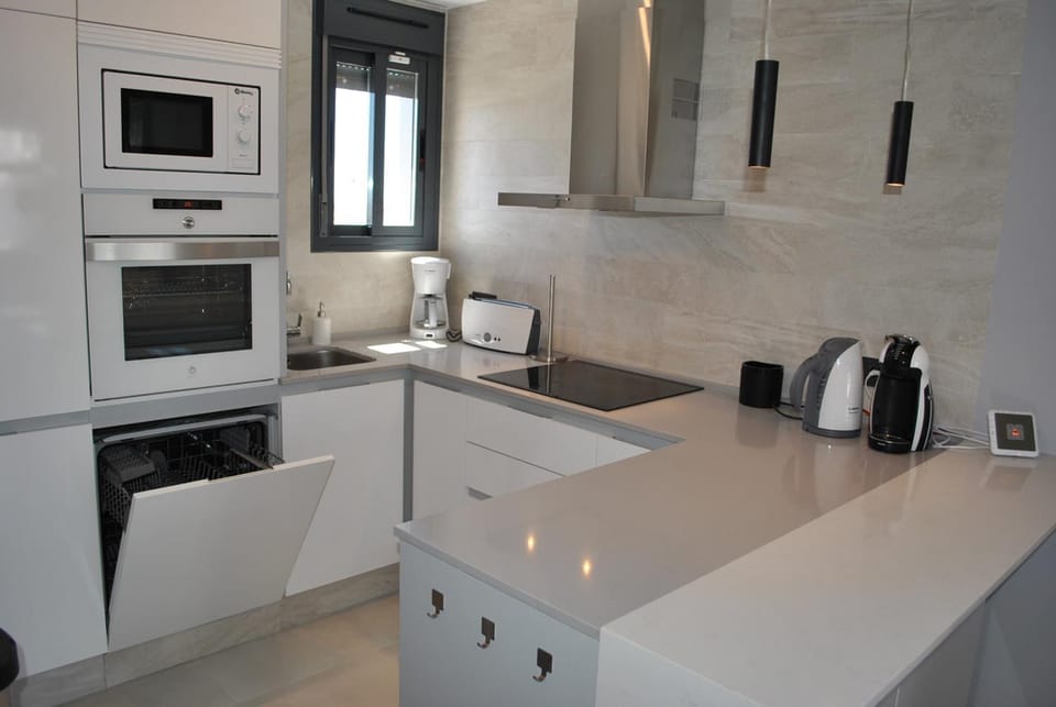 Coffee/tea facilities, Kitchen or kitchenette