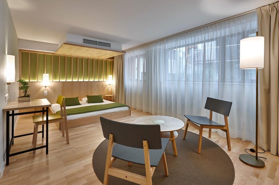 Photo of the whole room