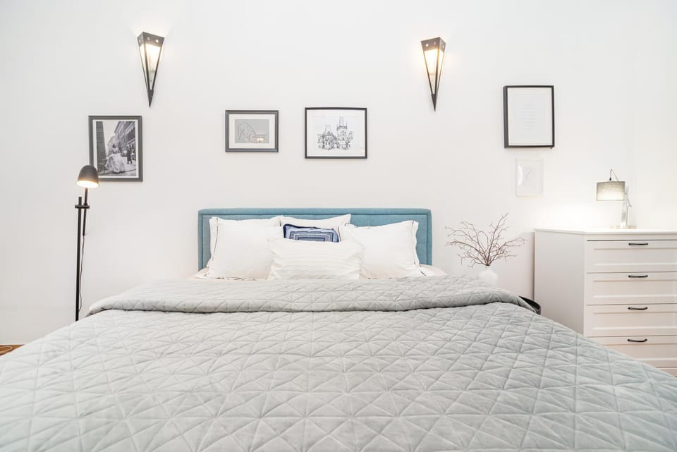 Bed, Photo of the whole room, Bedroom
