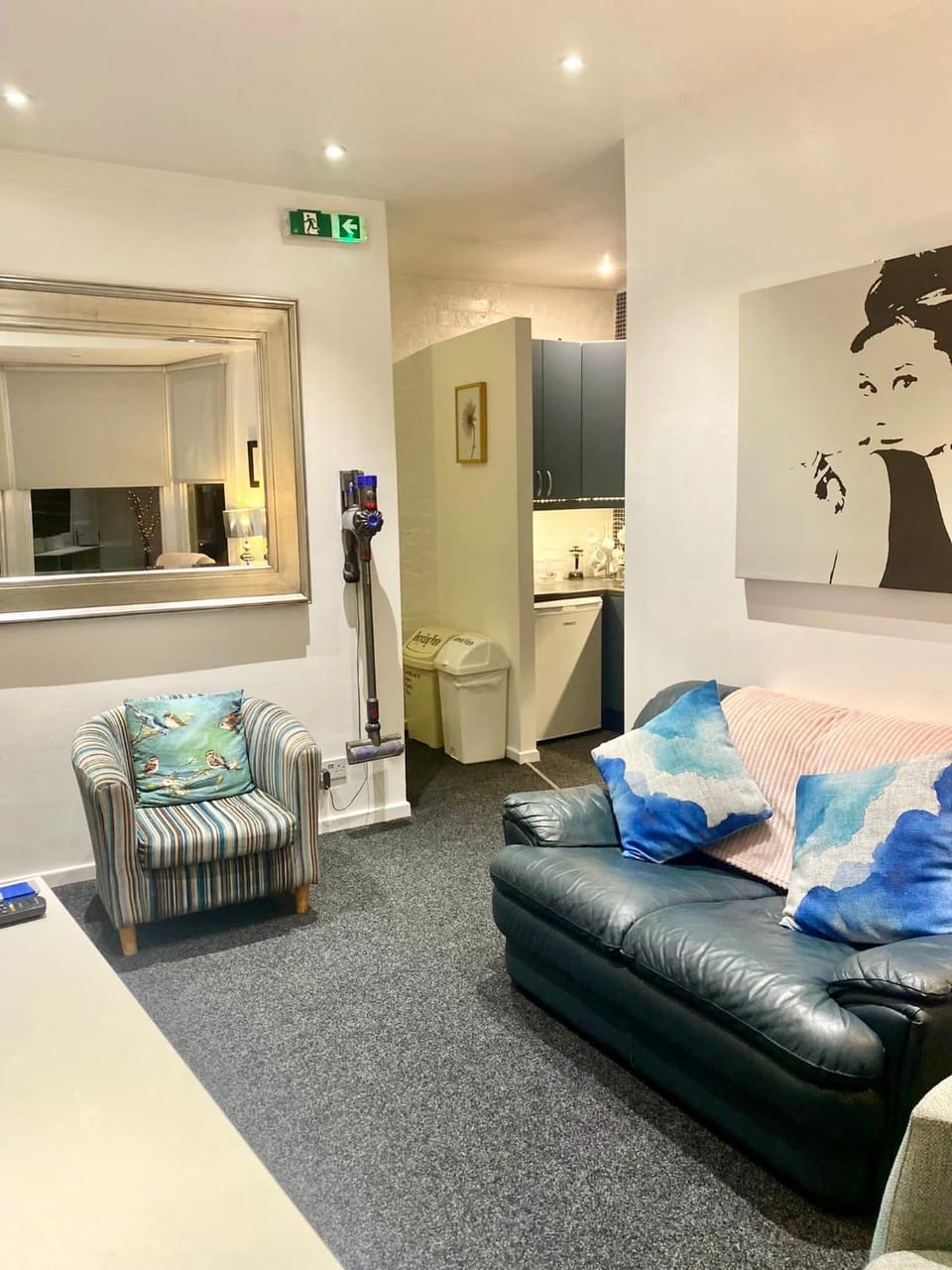 TV and multimedia, Living room, Seating area