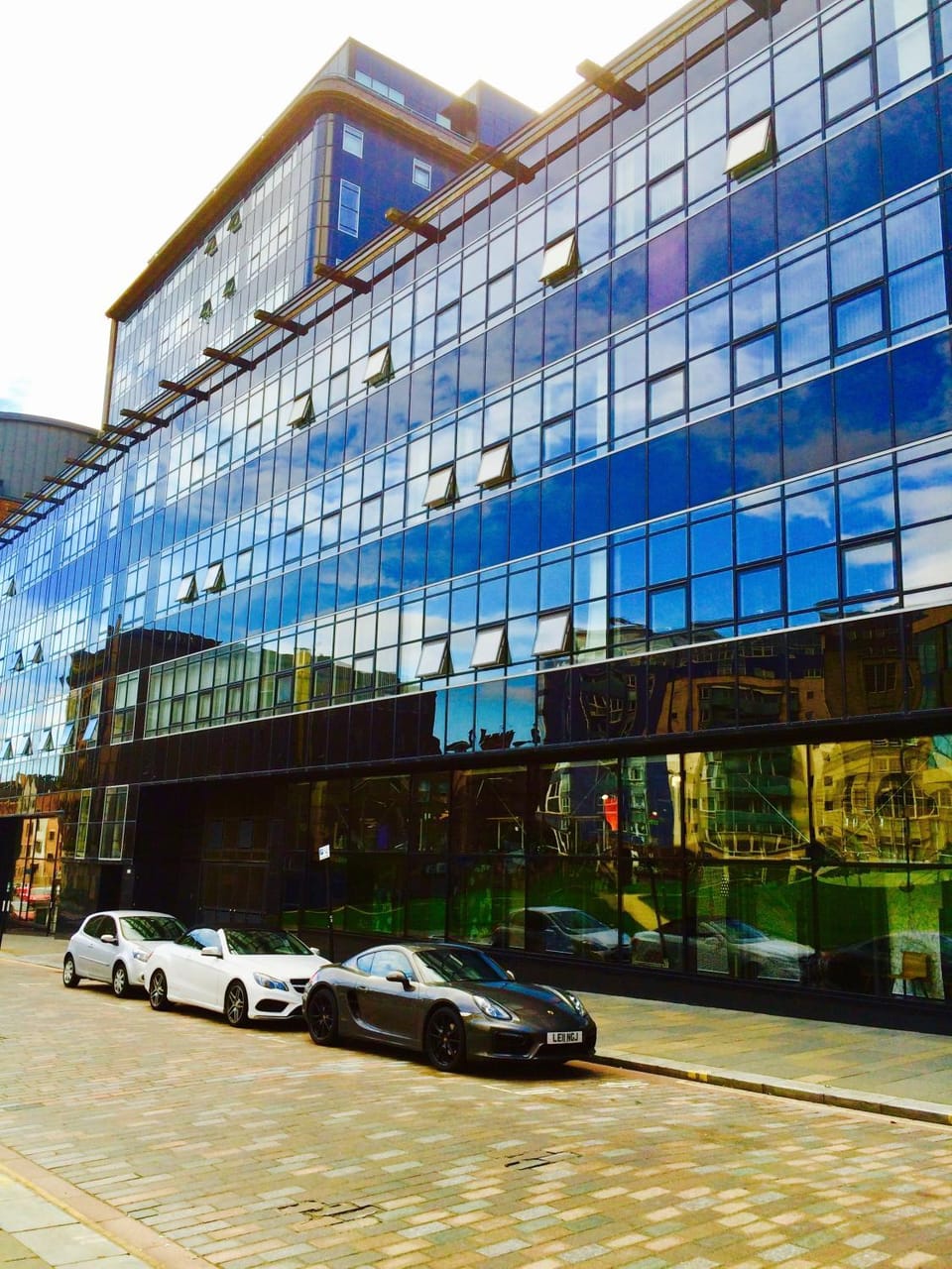 Facade/entrance