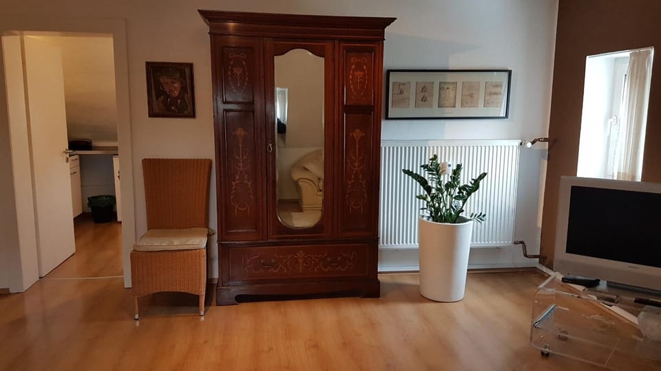 Living room, Bedroom