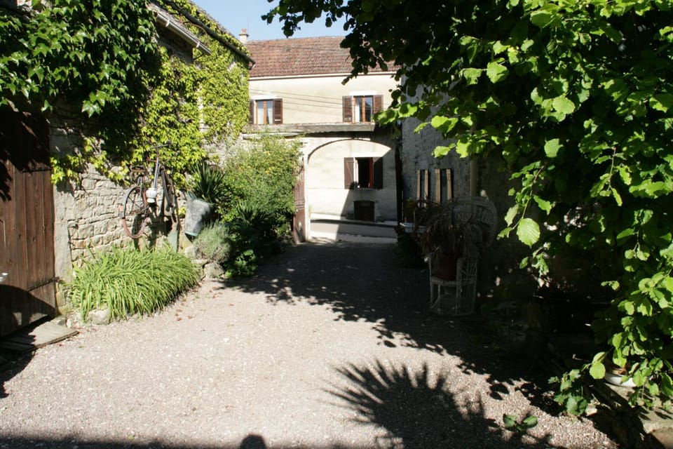 Chambres d'Hôtes de La Vallée Du Serein Bed and Breakfast in Bourgogne-Franche-Comté