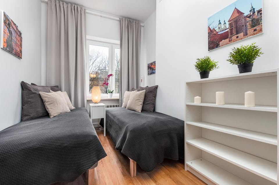 Photo of the whole room, Seating area, Bedroom