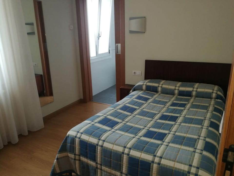 Pension Restaurante La Bombilla Bed and Breakfast in Galicia