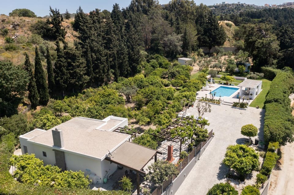 Property building, Garden, Pool view