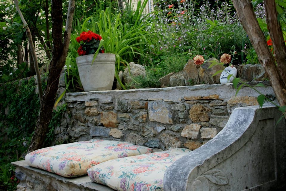 Αrnica Montana Bed and Breakfast in Magnesia Prefecture, Greece