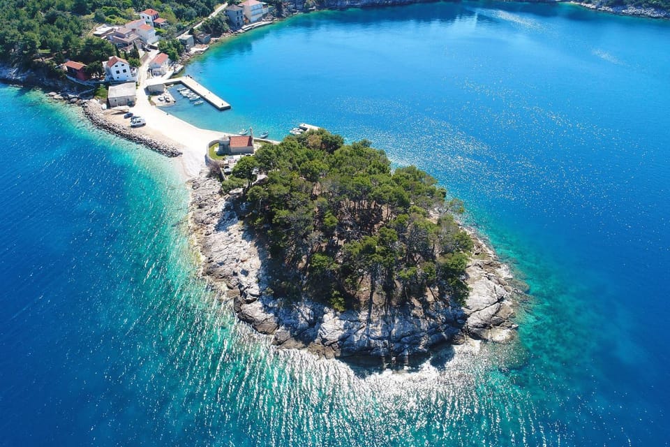 Bird's eye view, Location